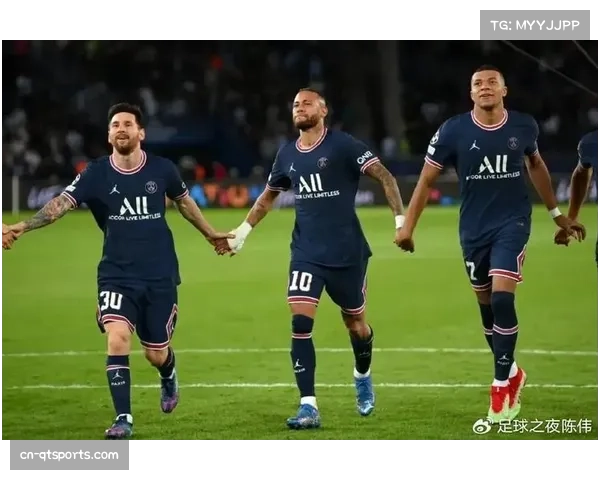 巴黎反击战术解析：登贝莱回撤拉开空当，三叉戟快速推进